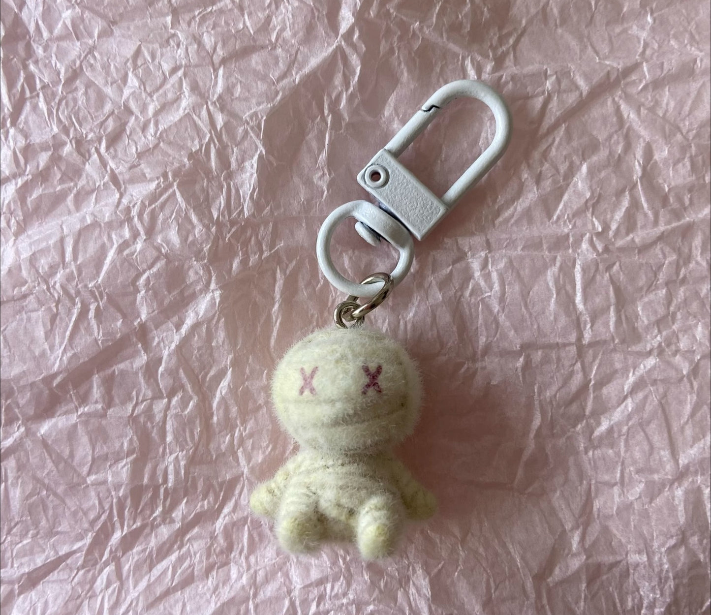Halloween must-have new flocking cartoon little mummy pendant keychain bag pendant Halloween gift
