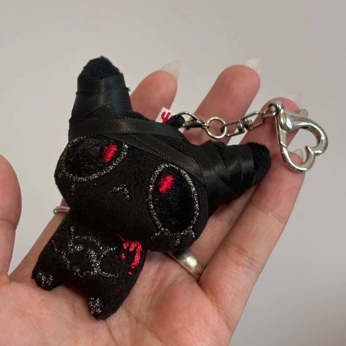 Halloween must-have original handmade broken little blood plush doll ornament dark ins dark goth wind bag pendant