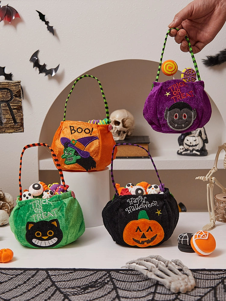 Halloween must-have small gifts, children's candy bags, buckets, kindergarten pumpkins, candy baskets, scene arrangement props
