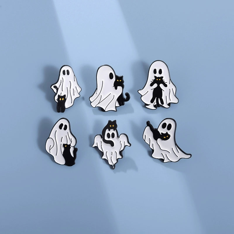 Halloween essentials Black cat White ghost brooch Metal badge Personality pin Student bag ornament Halloween medal