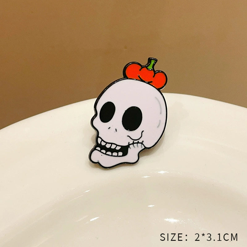 Halloween must-have little ghost brooch pumpkin pin Japanese cute metal badge Halloween decoration men's and women's clothes bag accessories