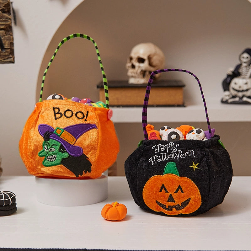 Halloween must-have small gifts, children's candy bags, buckets, kindergarten pumpkins, candy baskets, scene arrangement props