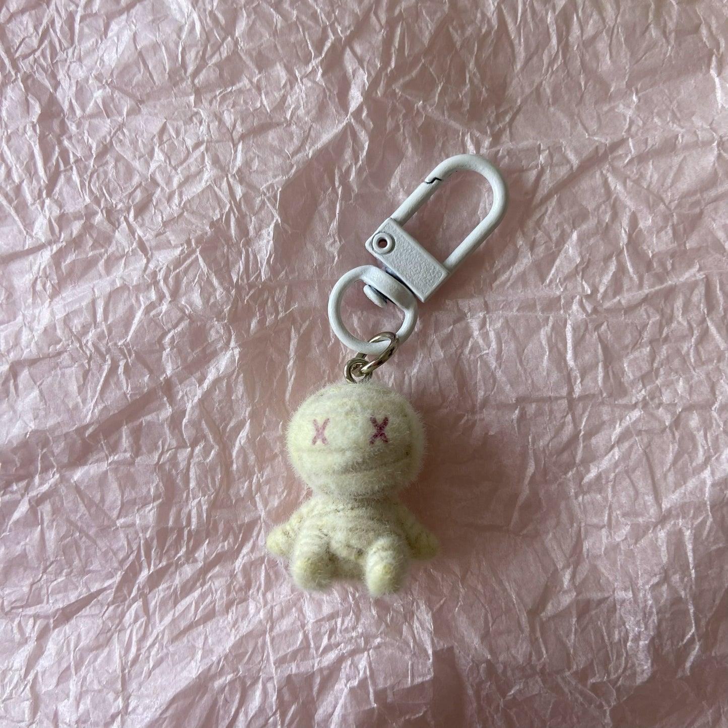 Halloween must-have new flocking cartoon little mummy pendant keychain bag pendant Halloween gift