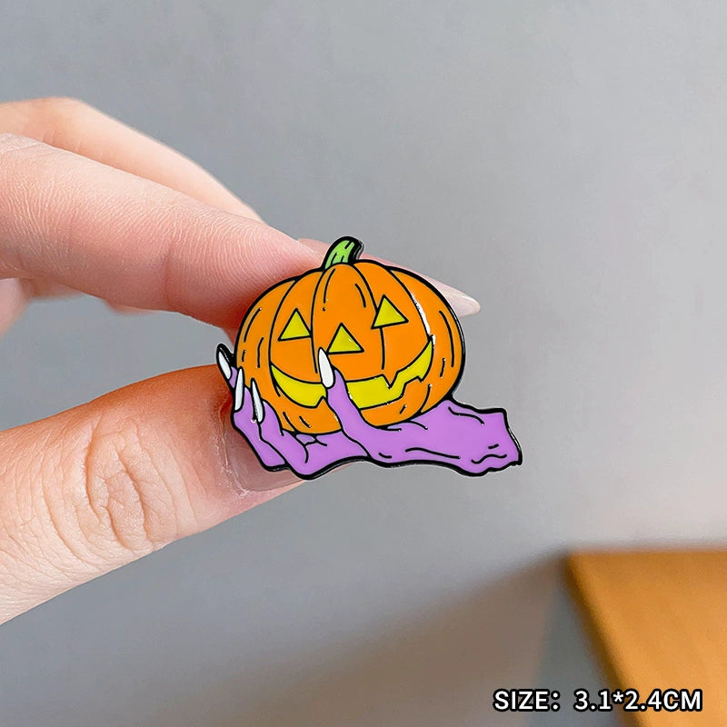 Halloween must-have little ghost brooch pumpkin pin Japanese cute metal badge Halloween decoration men's and women's clothes bag accessories