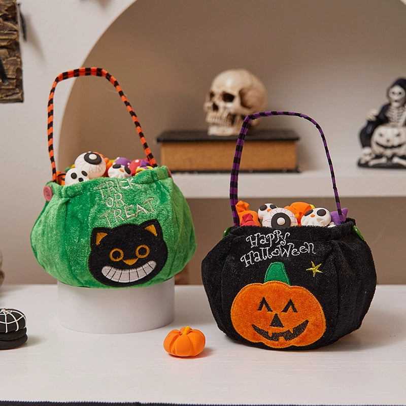 Halloween must-have small gifts, children's candy bags, buckets, kindergarten pumpkins, candy baskets, scene arrangement props