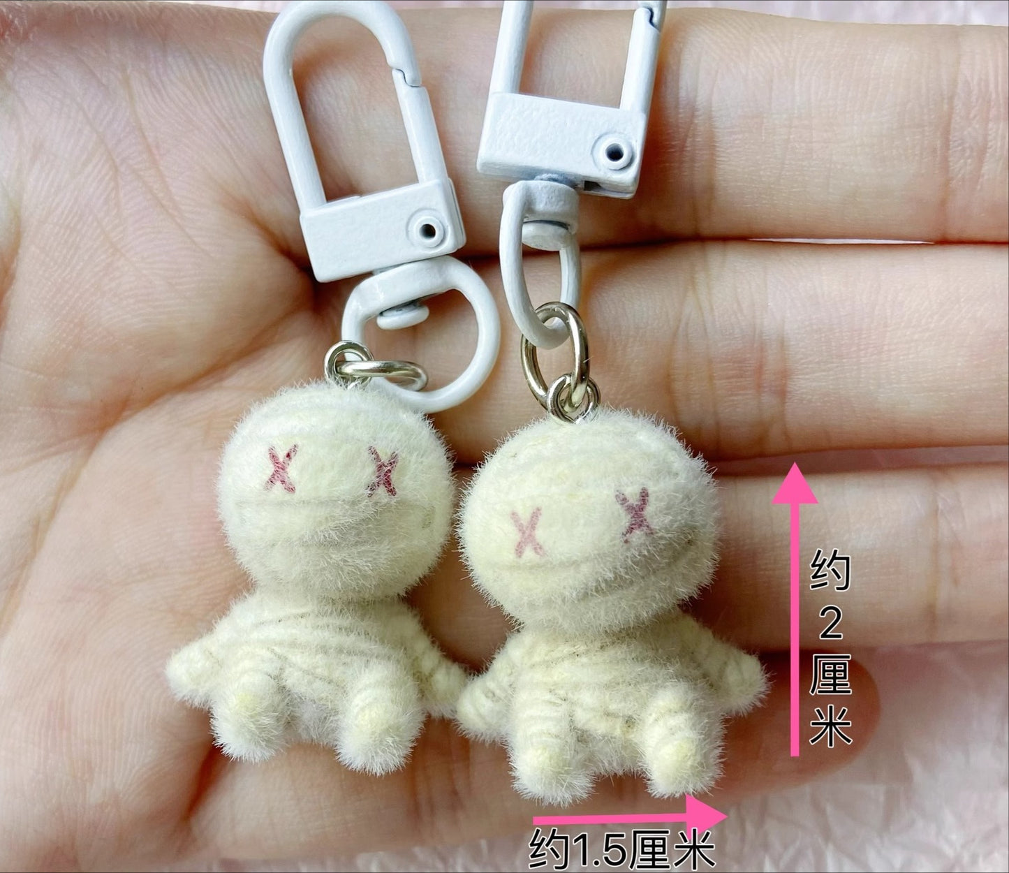 Halloween must-have new flocking cartoon little mummy pendant keychain bag pendant Halloween gift