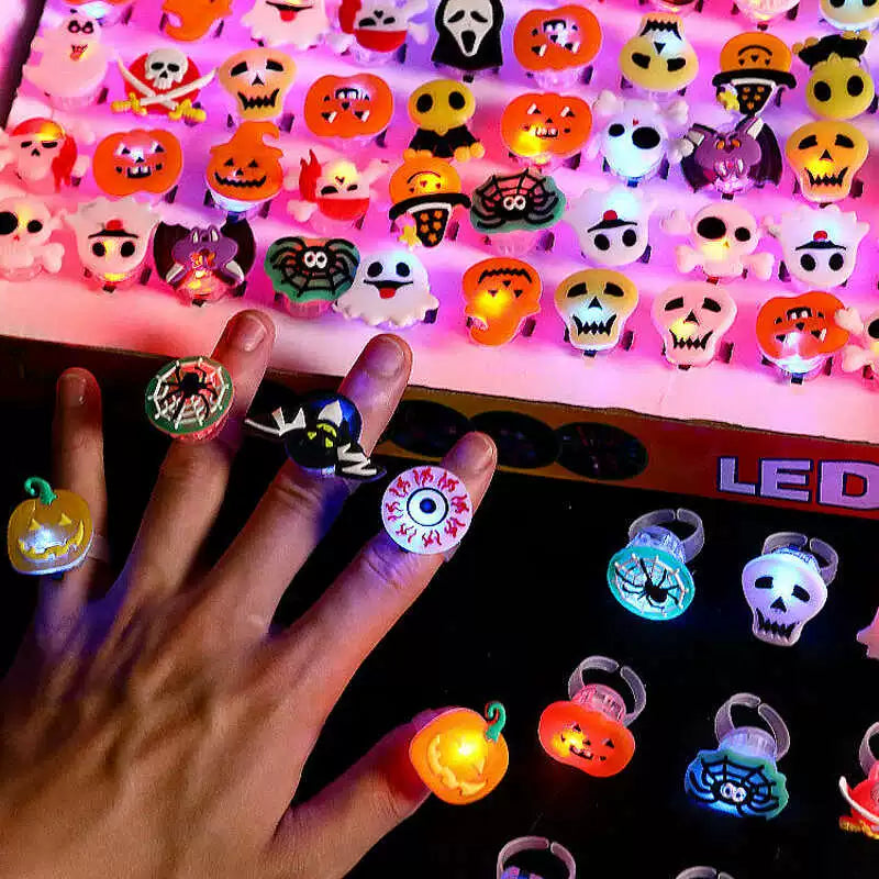 Halloween must-have jack-o-lanterns, luminous rings, Halloween decorations, children's kindergarten toys, accessories, small gifts, photo props