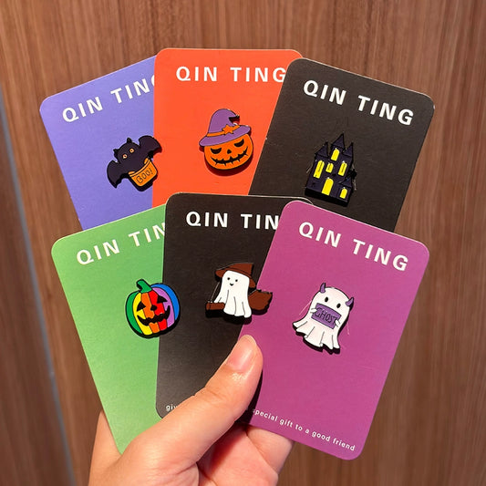 Halloween must-have little ghost brooch cute Japanese metal badge male and female personality pin student bag decoration gift