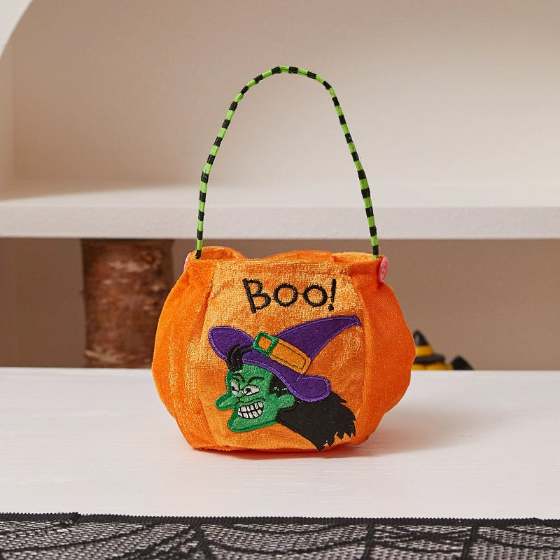 Halloween must-have small gifts, children's candy bags, buckets, kindergarten pumpkins, candy baskets, scene arrangement props