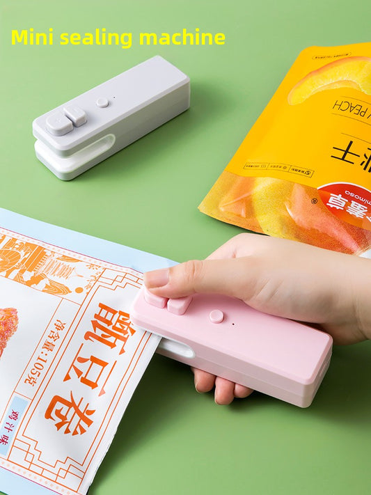 Sealing machine Small hand pressure household charging sealer Mini portable snack plastic bag heat sealing machine artifact